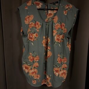 Women’s Sleeveless Blouse